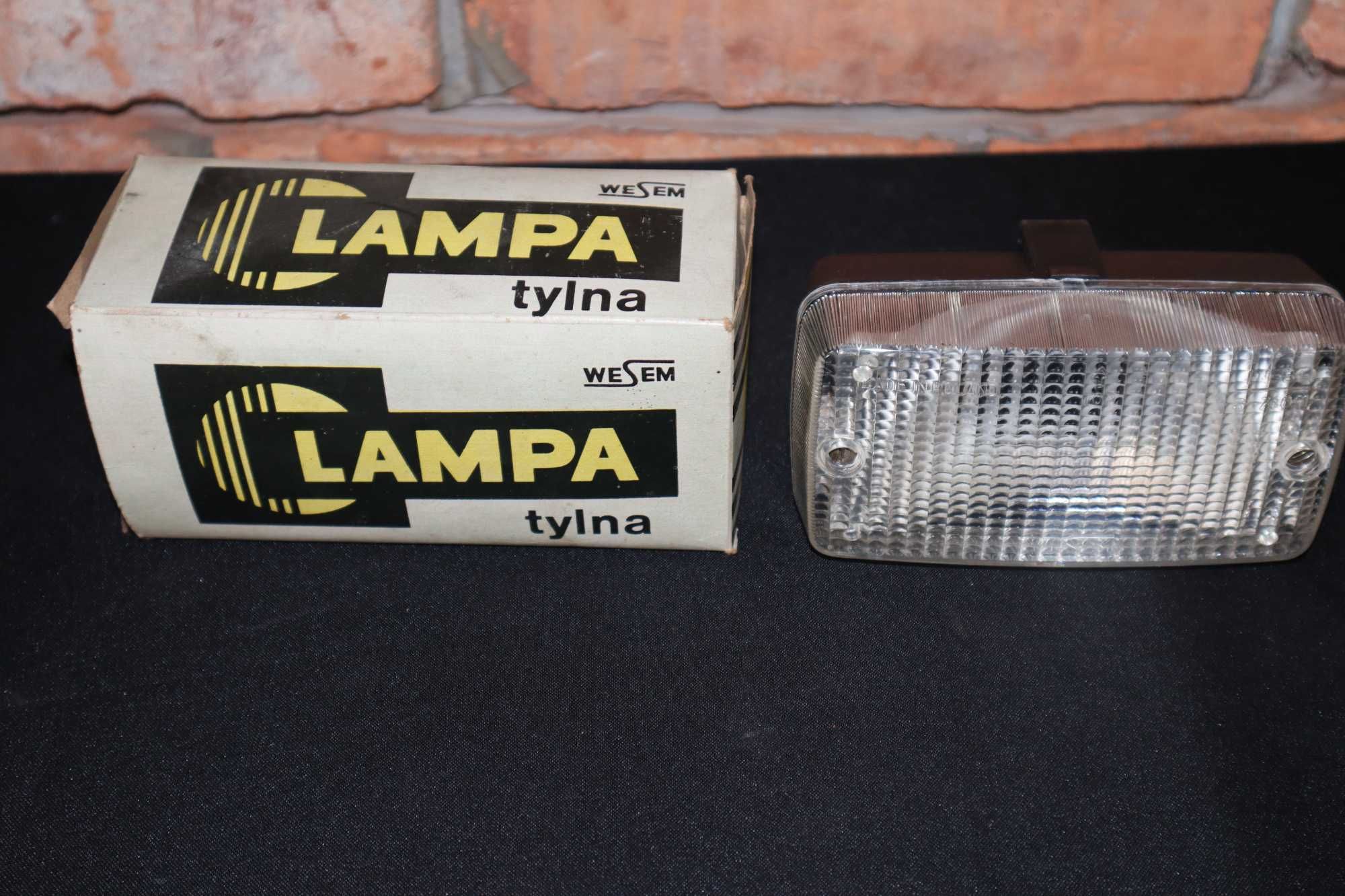 Lampa tylna cofania FIAT 126P BS071630