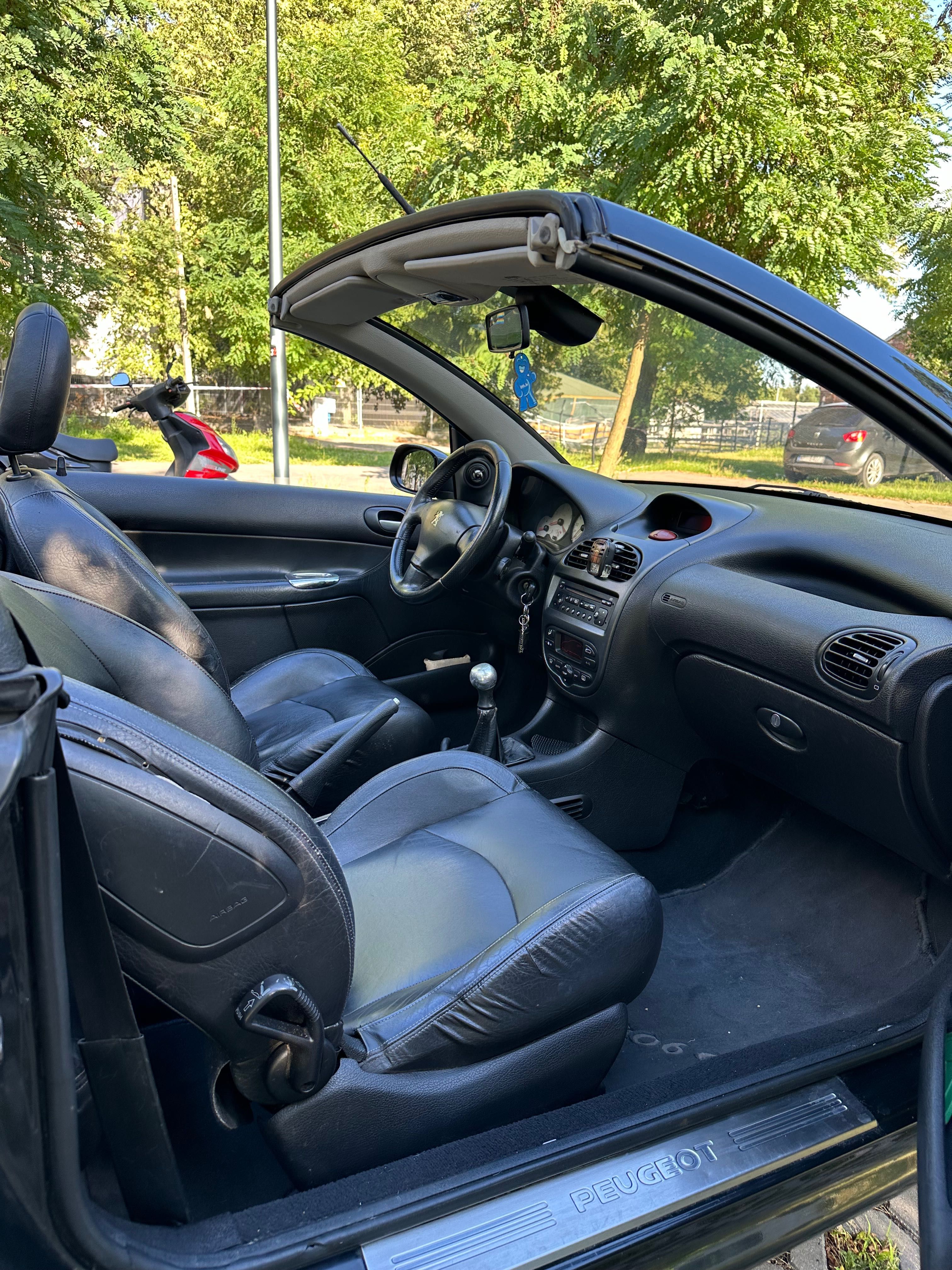Peugeot 206cc kabriolet mały przebieg ładny stan
