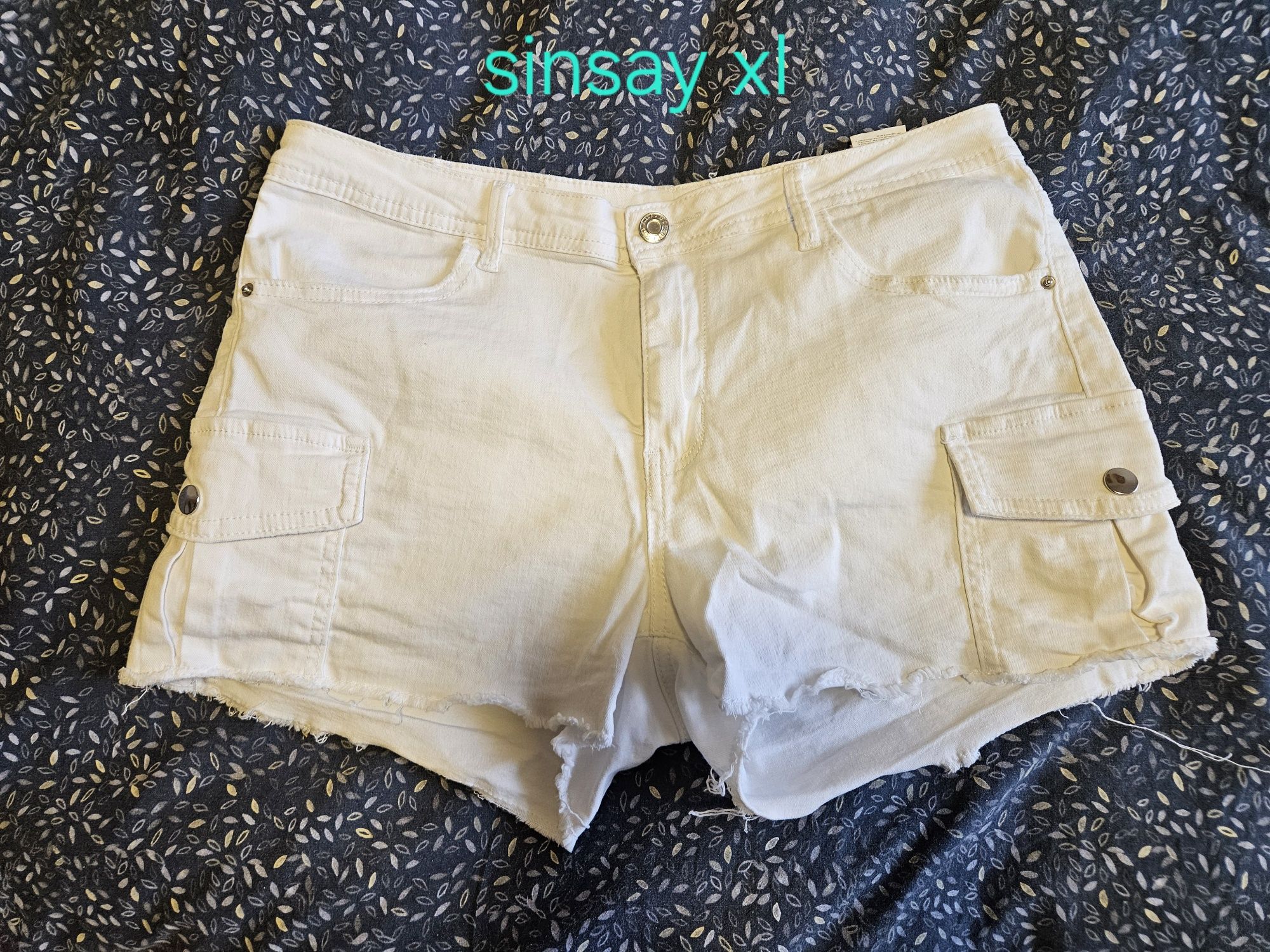 Шорти Sinsay XL білі