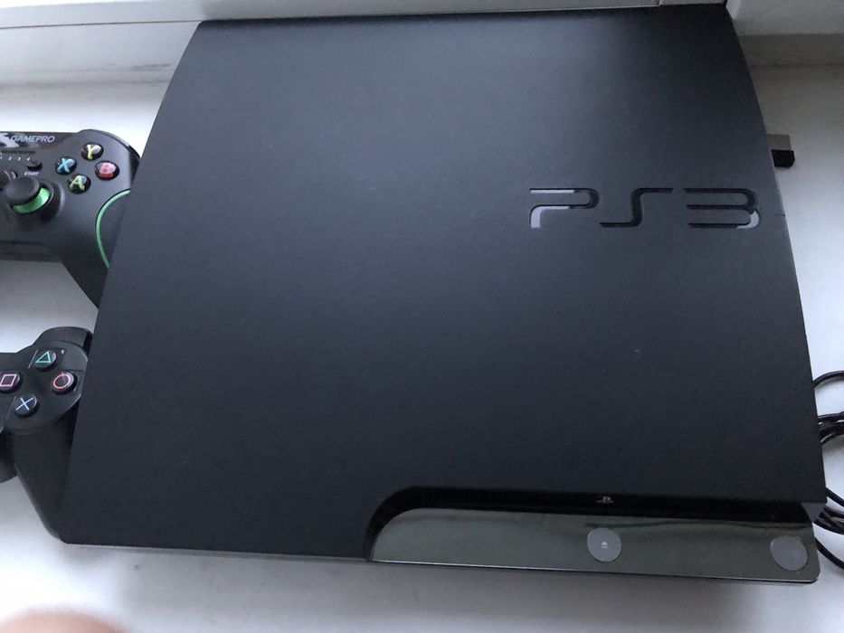 Продам PS3 Slim 150 ГБ