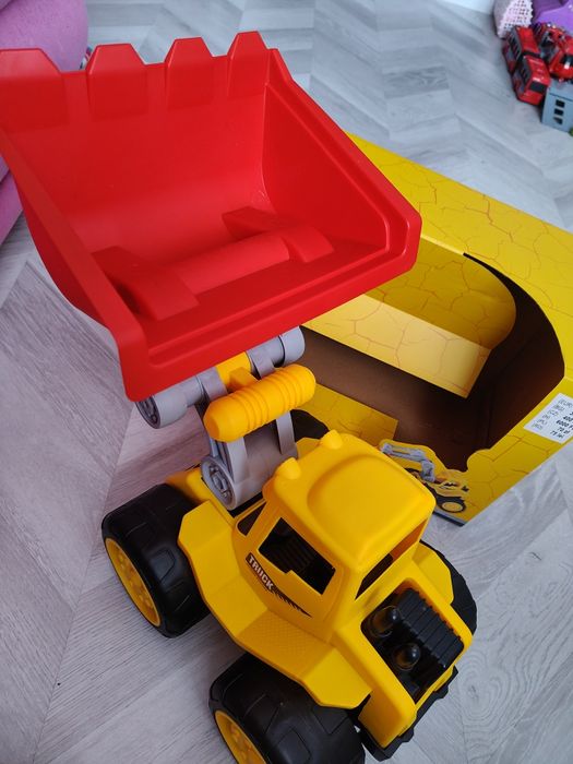 Duża koparka dla dzieci