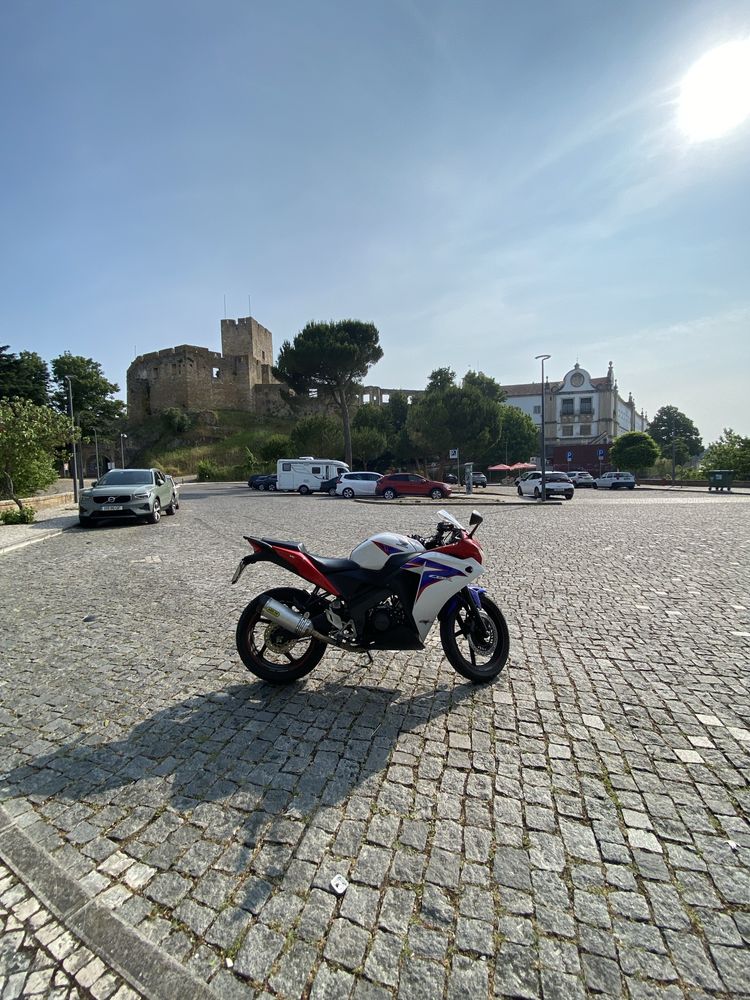 Honda cbr 125 ano 2013