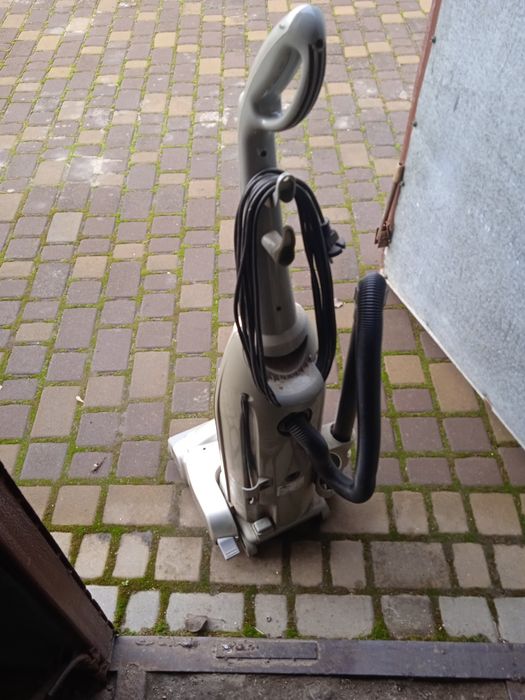 Пилосос Majestic 98 033/2