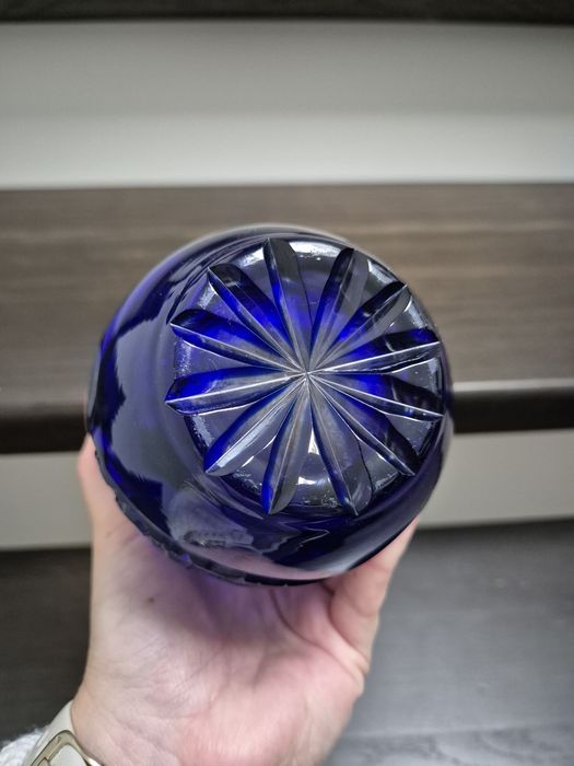 Wazon kryształowy kobaltowy chabrowy niebieski flakon