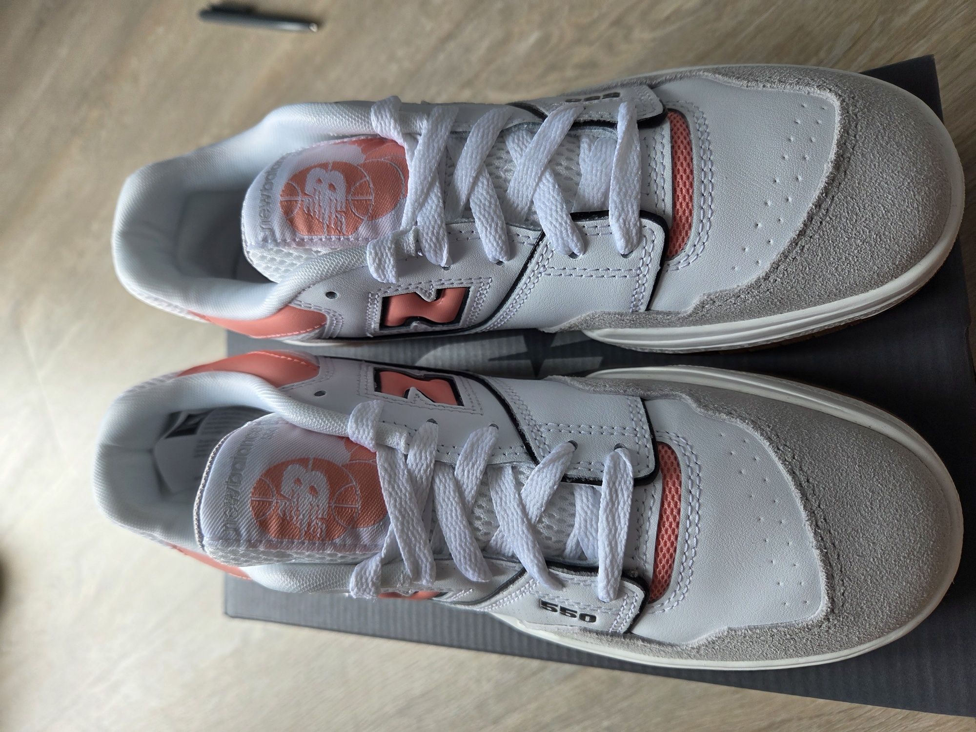 New Balance 550  кросівки, 39-40