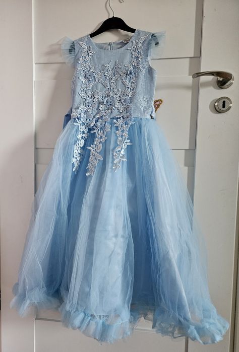 Piękna sukienka dla dziewczynki