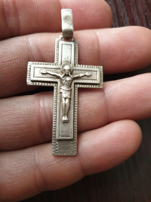 Крест серебро 925 пробы Вес 11.4 гр. р.р 5.5× 3.5см. серебрянный Крест