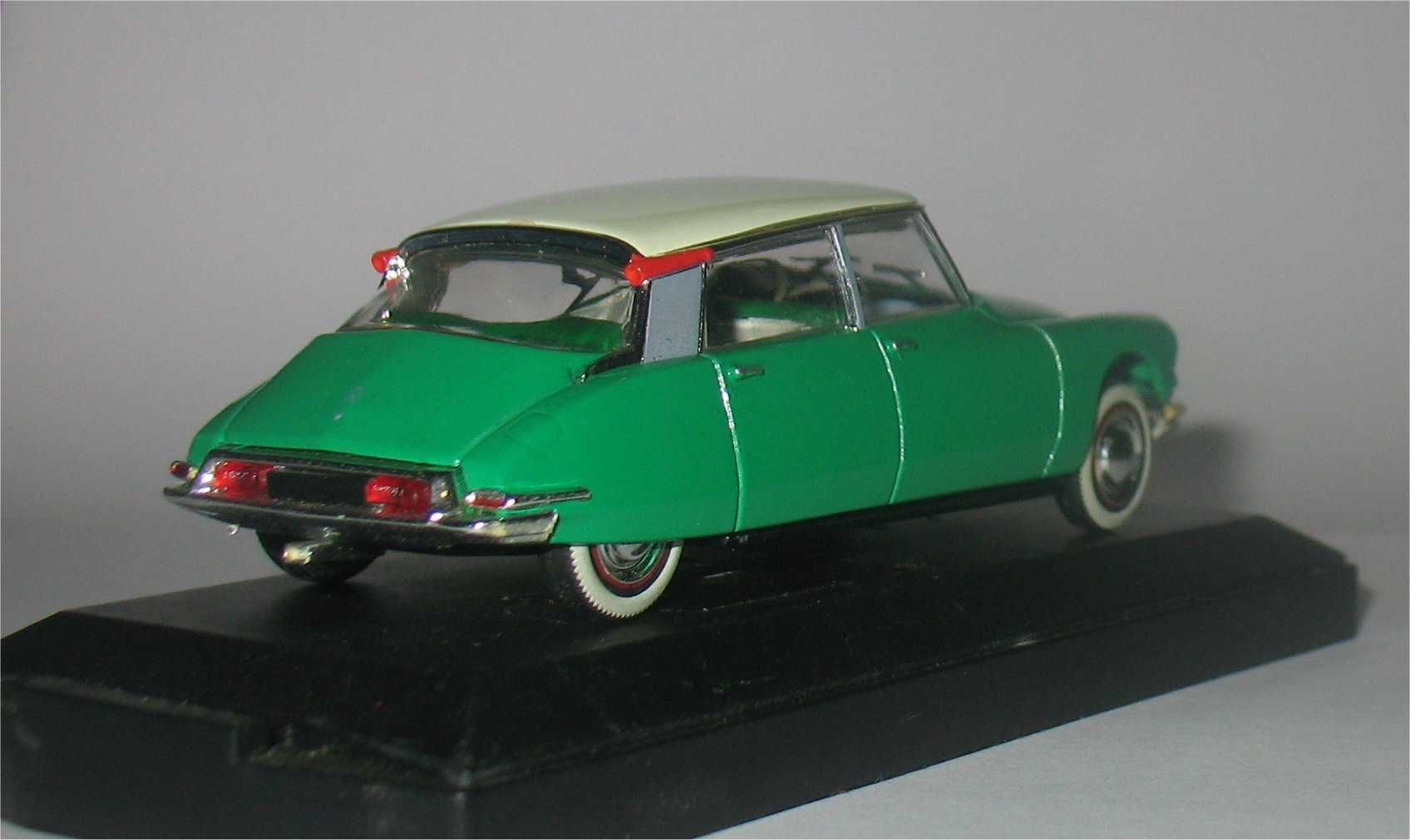 Vitesse - Citroen DS19 - 1956