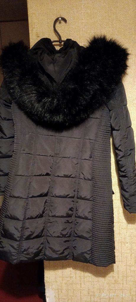 Женский пуховик, пальто, куртка лыжная.
