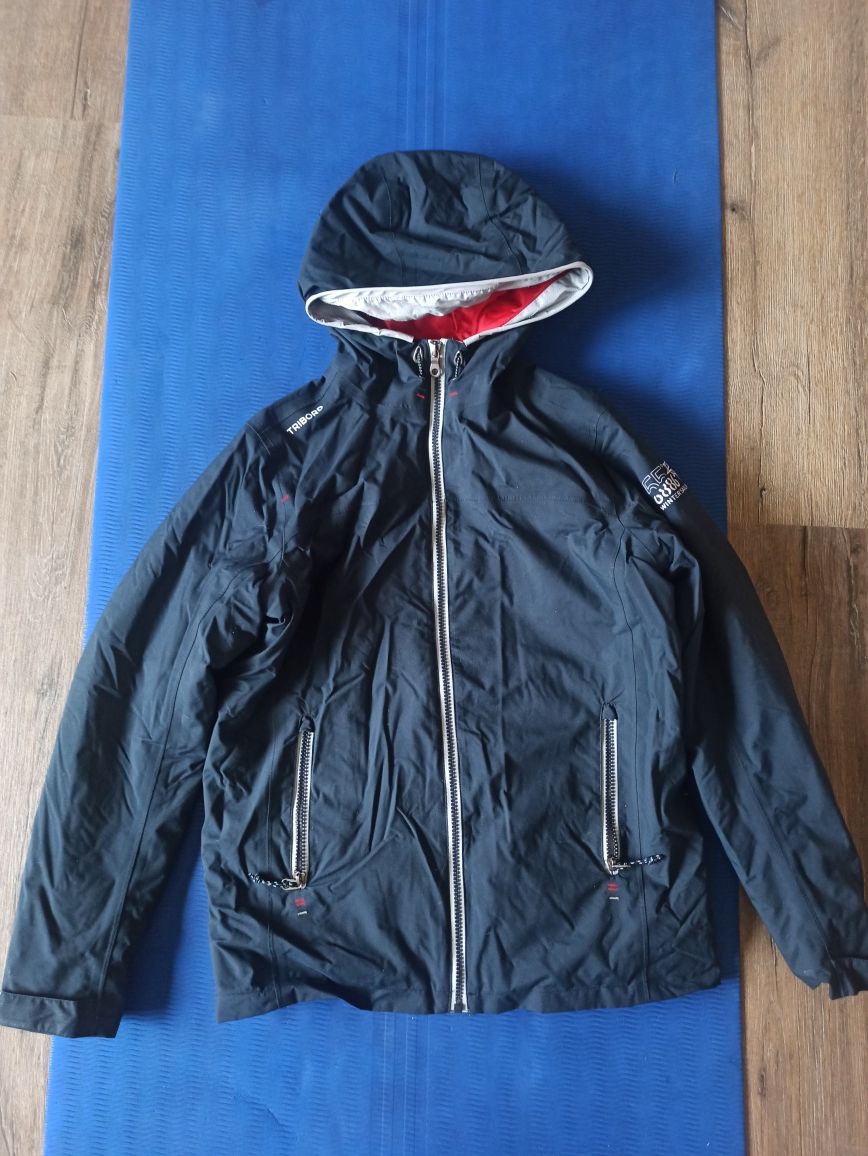 Фирменная утепленная ветровка Decathlon