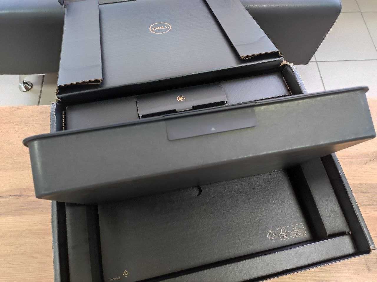 Dell XPS 16 9640 4K” Multi-touch OLED RTX 4070/Ultra9 185H/64GB/4TB
