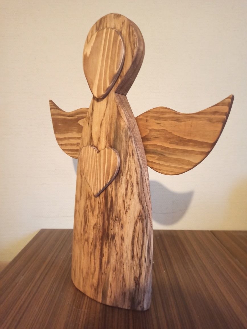 Duży anioł z drewna dębowego 54 cm