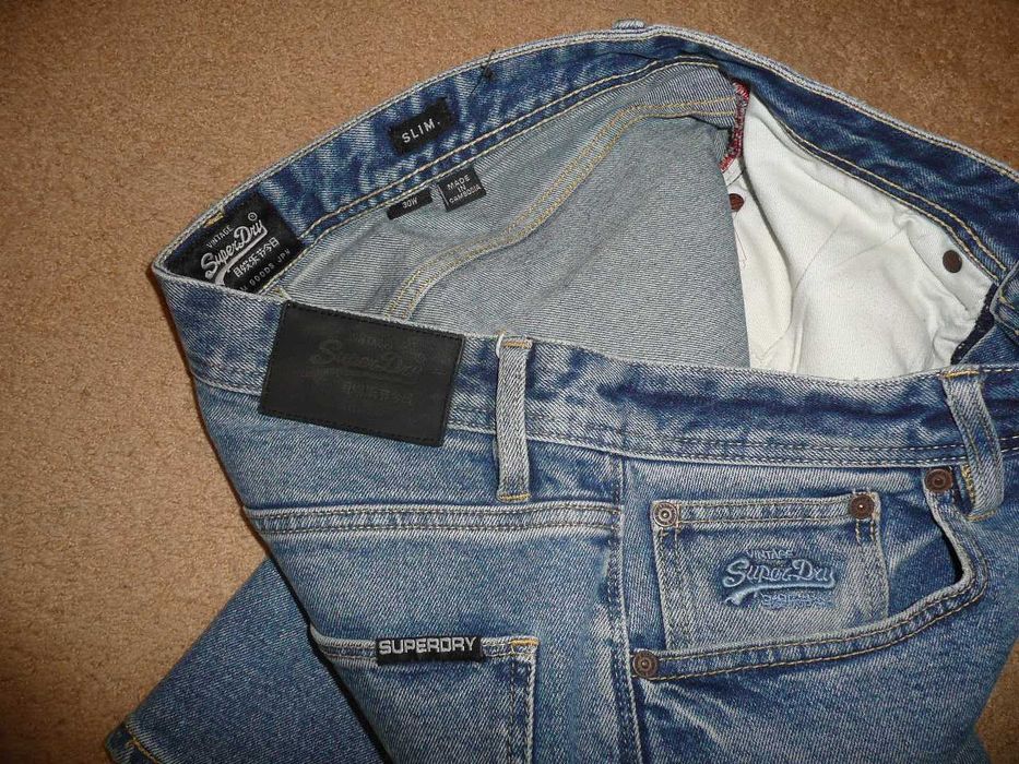 Spodenki szorty SUPERDRY W31=41,5/48cm S jeansy