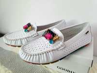 Mokasyny buty Goodin r41 białe