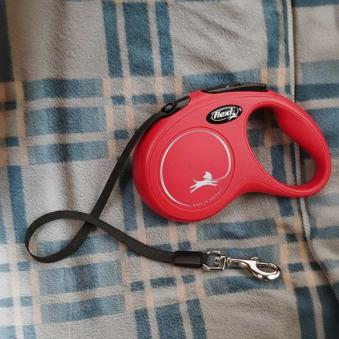 Flexi Classic M Smycz Rozwijana 5 m Czerwona