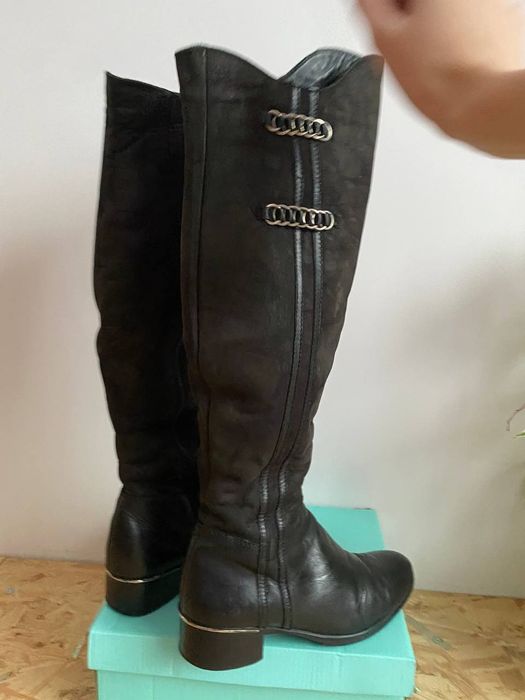 Чоботи жіночі шкіряні