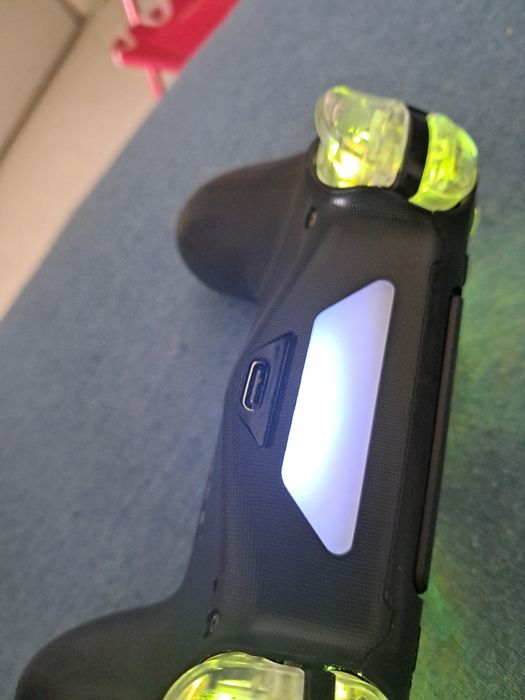 Продам Dual shok 4 2 ver