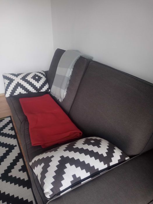 sofa, wersalka szara