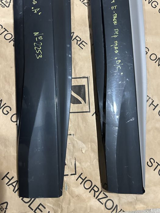 Накладка молдінг дверей Audi Q4 e-tron передня права