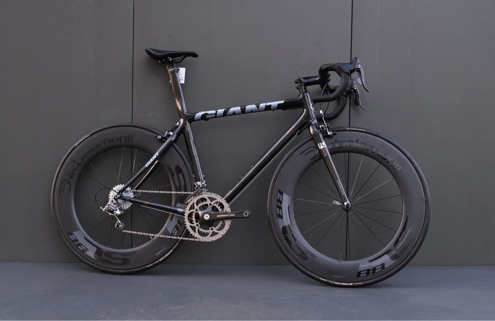 Велосипед Giant TCR Carbon dedda elementi