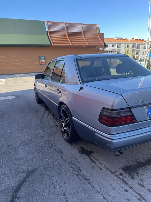 W124 250turbo nacional