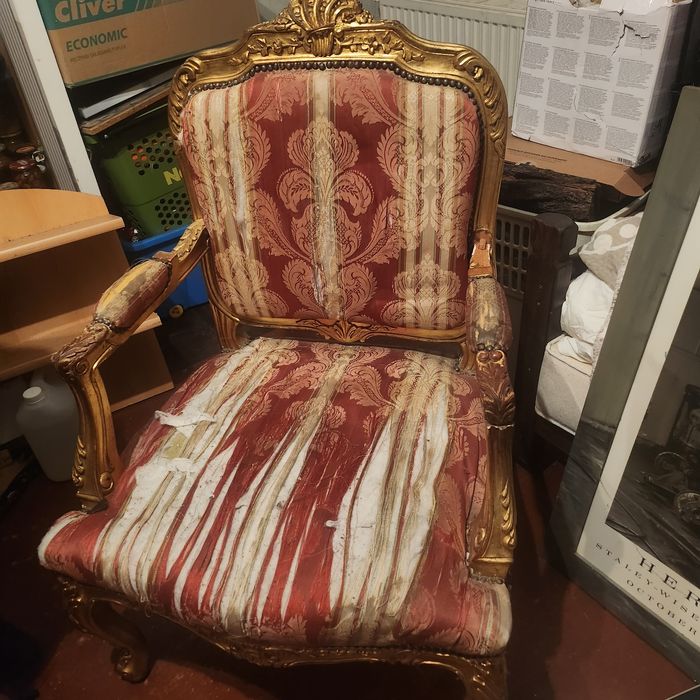 Fotel w stylu barokowym