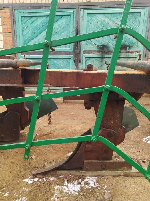 Плуг 2-х корпусный