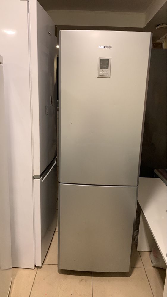Холодильник Samsung з Німеччини