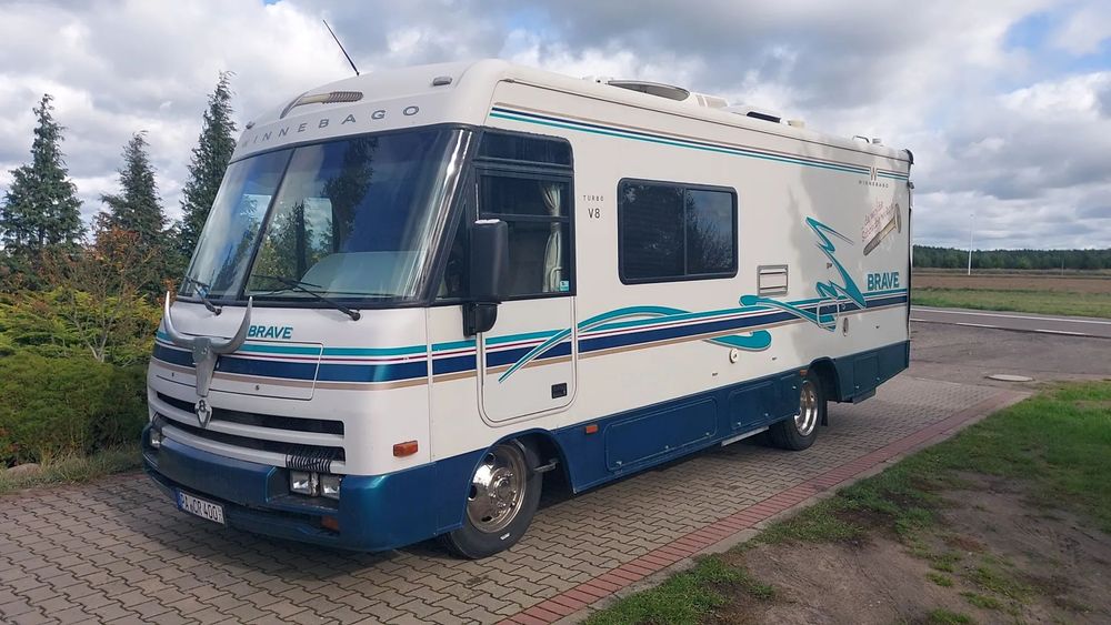 Winnebago WCF25RC  Kamper Amerykański Winnebago , Chevrolet 6.5 Turbo diesel V8