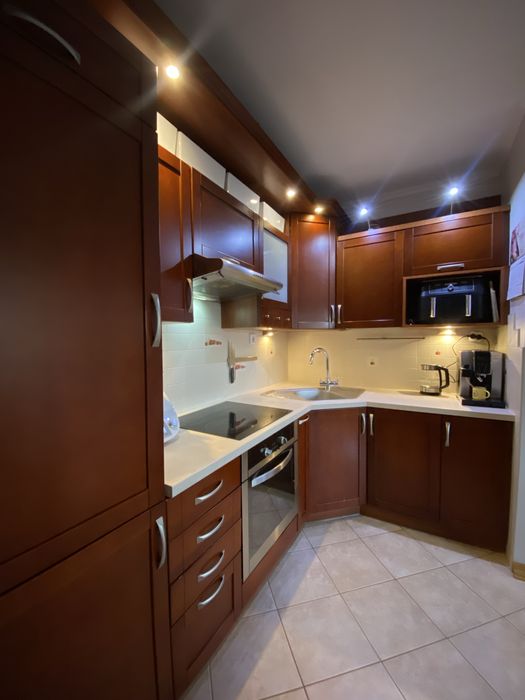 Meble kuchenne/Kuchnia /zabudowa kuchenna fornirowane fronty