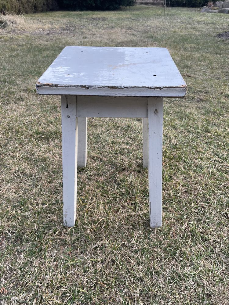 Taboret z drewna