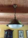 Mosiężna stara lampa wisząca