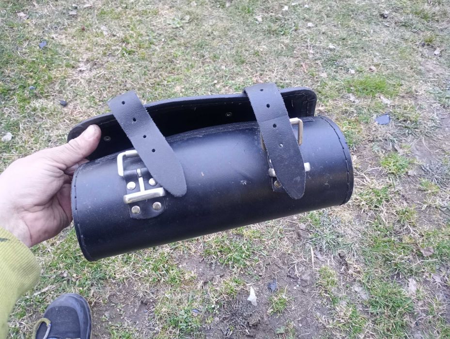 Rolka Wałek Piórnik Sakwa narzędziowa lagi kierownice Harley Davidson