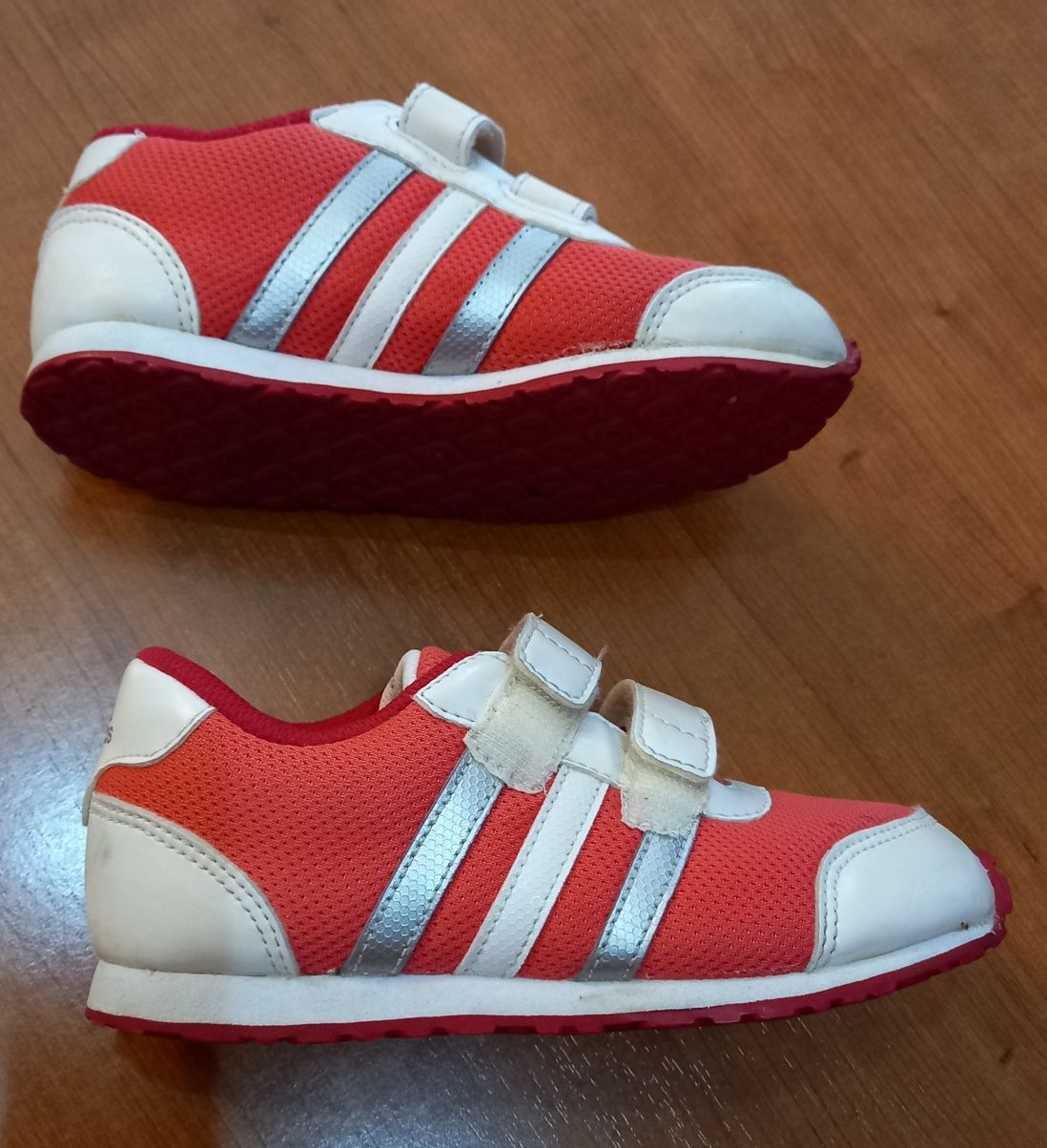 Ténis adidas N*26