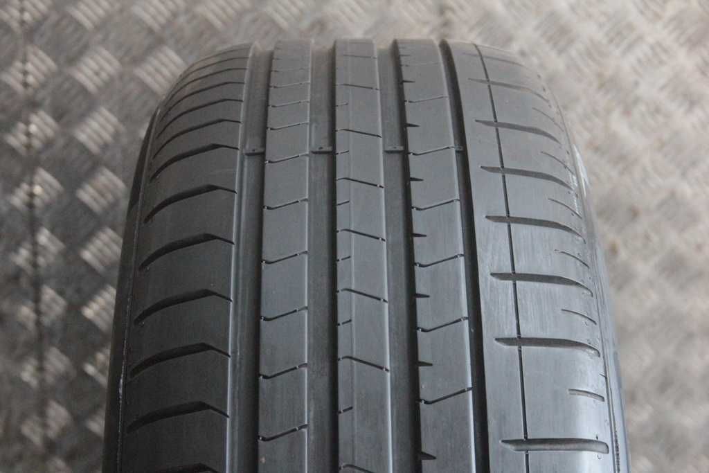 235/50/20 Pirelli P Zero 235/50 R20 104Y XL J LR