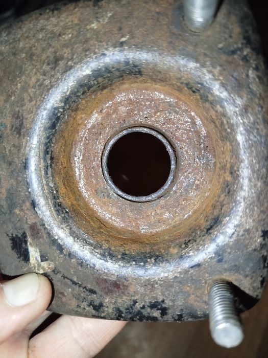 Опора заднього амортизатора Мерседес W163