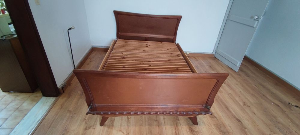 Cama antiga madeira maciça