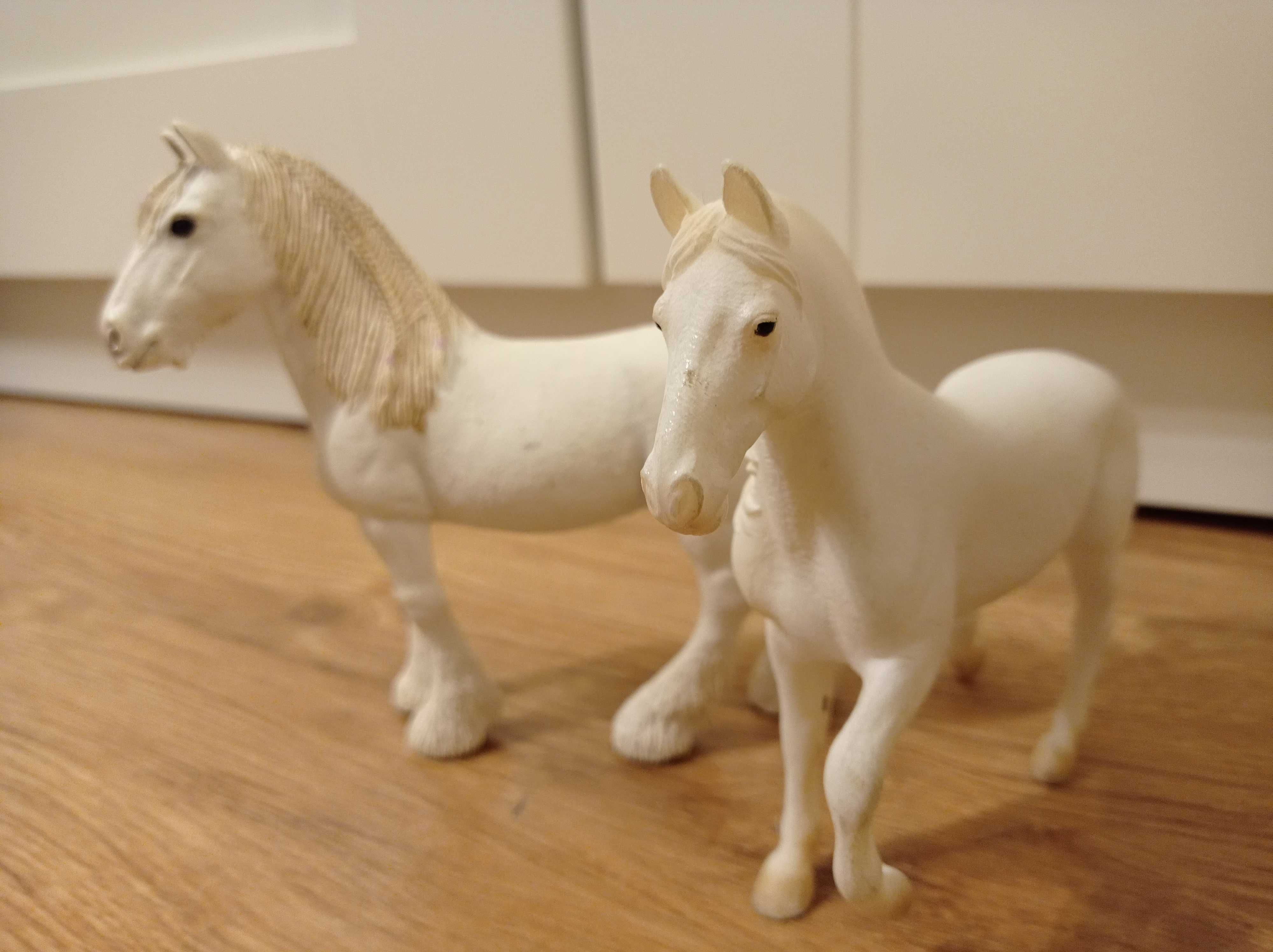 Konie- figurki Schleich + Collecta