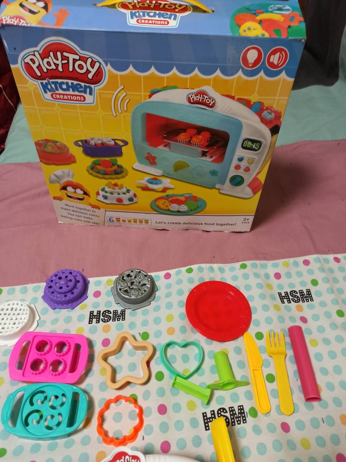 Набор для лепки из пластилина "Чудо печь" со светом и звуком Play toy