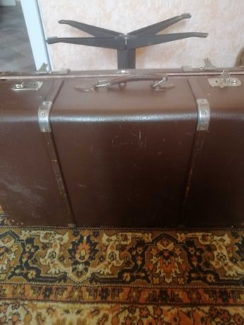 Старинный винтажный немецкий чемодан