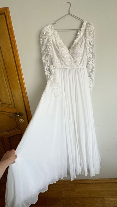 Suknia ślubna plus welon