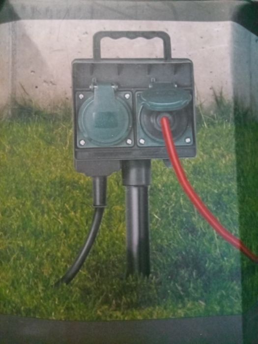 Gniazdo elektryczne ogrodowe z grotem ziemnym Brennenstuhl GS4 IP44.