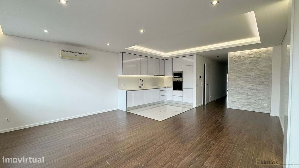 Apartamento T3 novo, no Porto