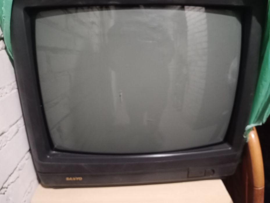 Telewizor Crt 20 cali sanyo