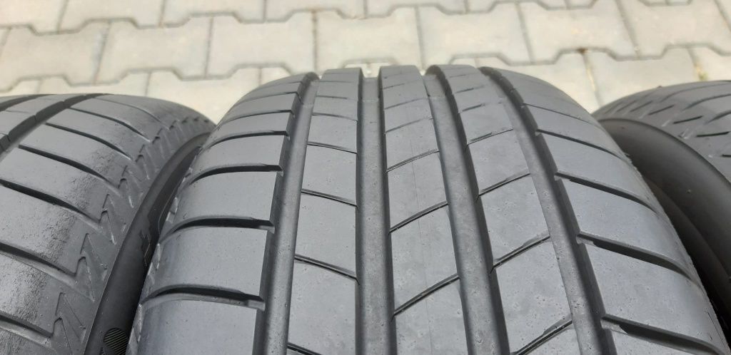 Opony Bridgestone 215 55 R16