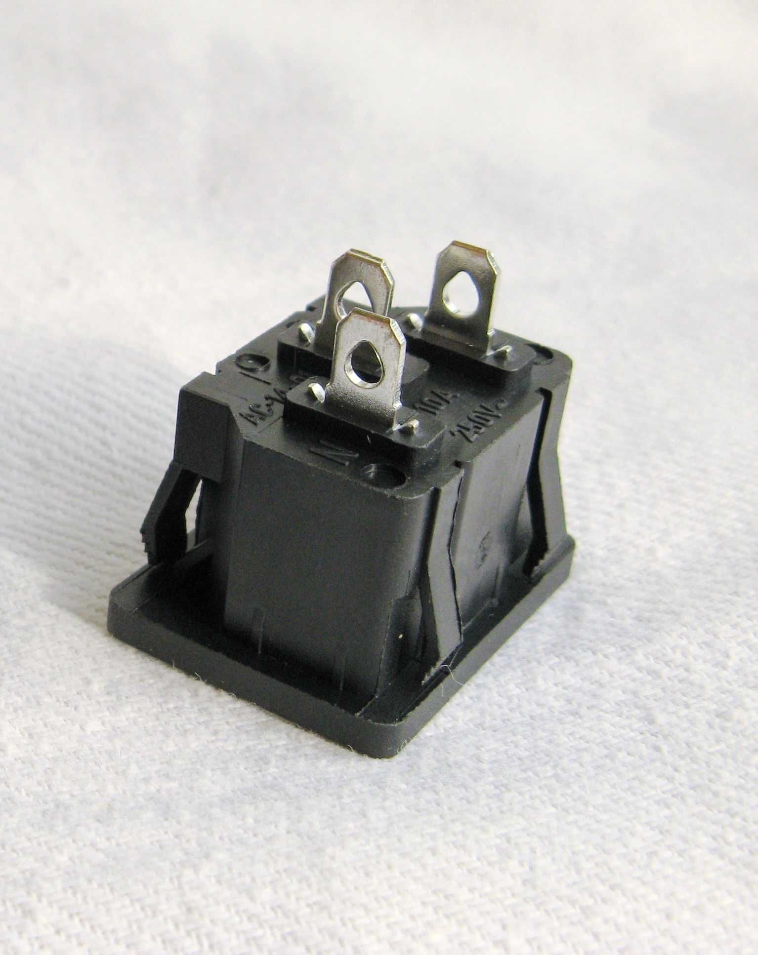 Разъём сетевой IEC 320 С14 С8 Гнездо питания