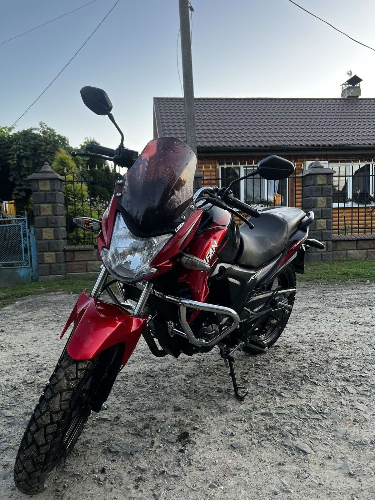 Продам мотоцикл ліфан кп 200