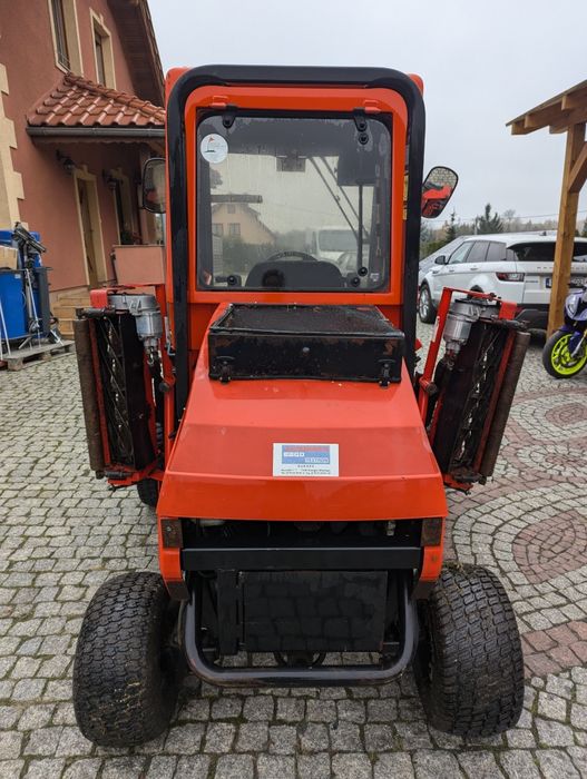 Kosiarka wrzecionowa JACOBSEN LF3810 diesel Kubota 4cyl 4x4 boiska
