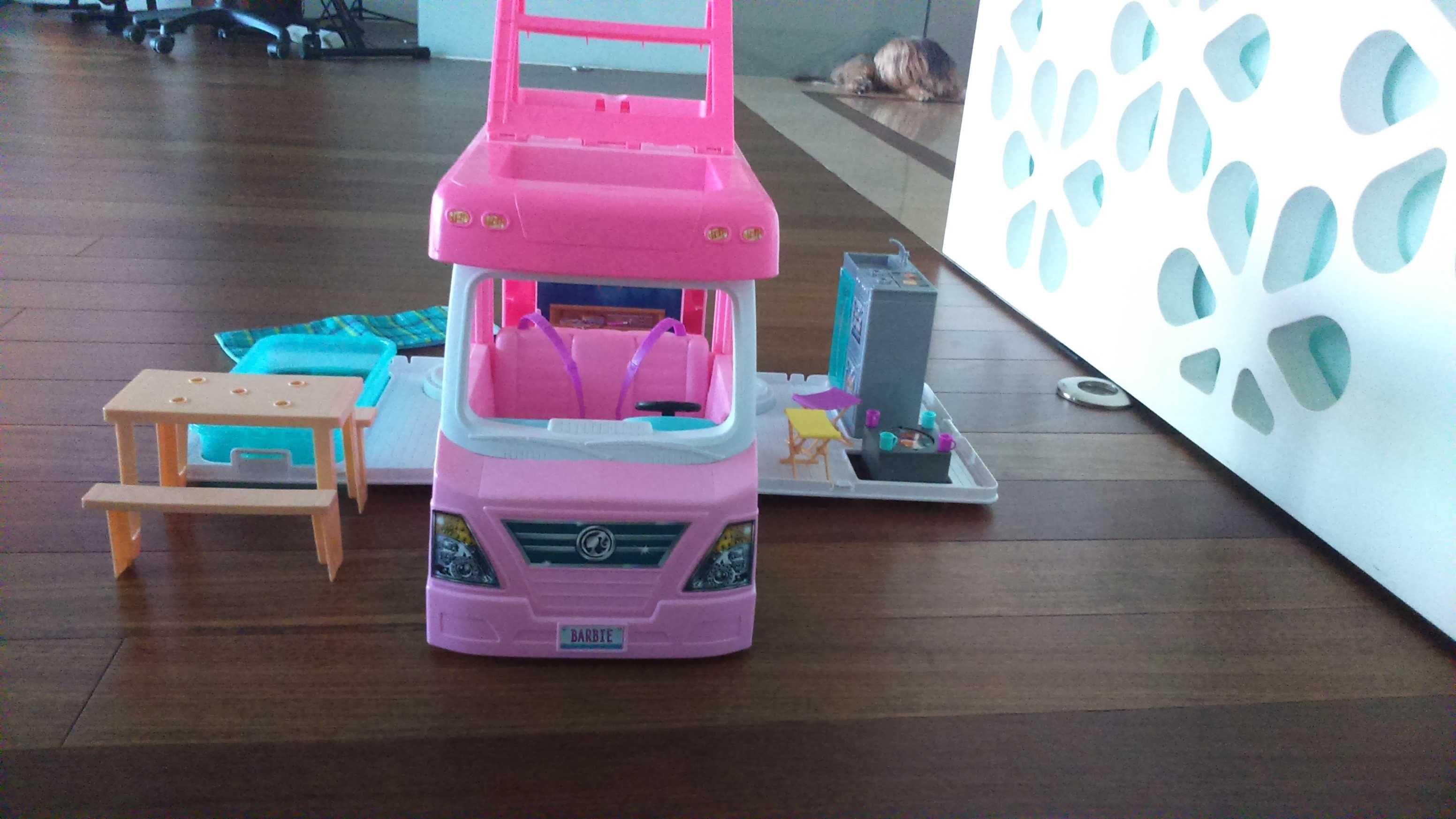 Barbie MATTEL Barbie Caravana de Sonho 3 em 1