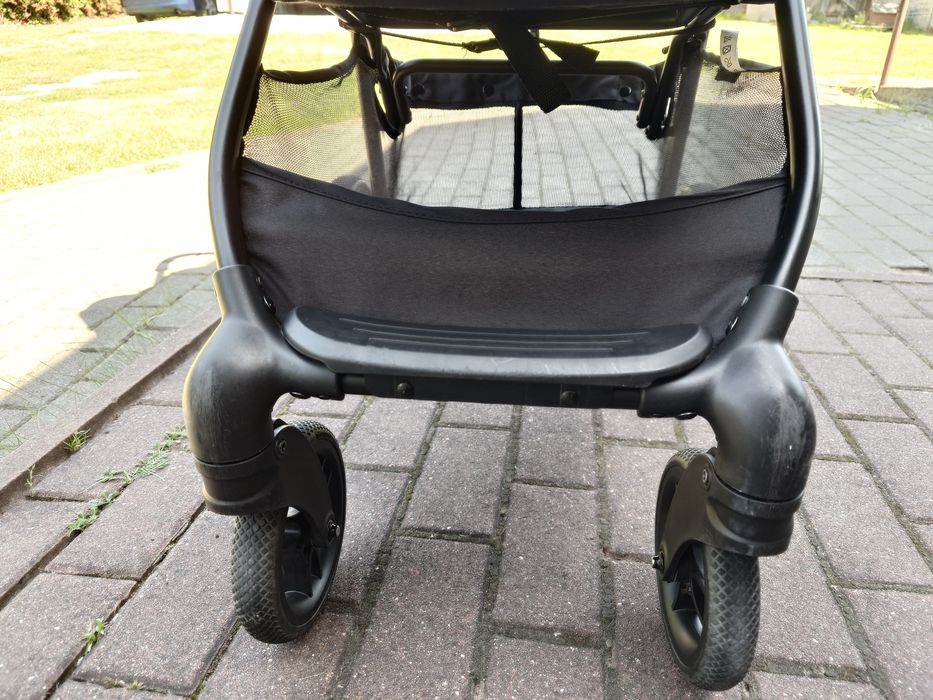 Wózek spacerowy KinderKraft Grande LX czarny , stan bdb